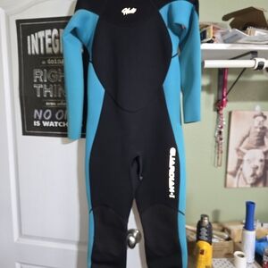 O'Neill Women's Full-Body Wetsuit in Black and Teal